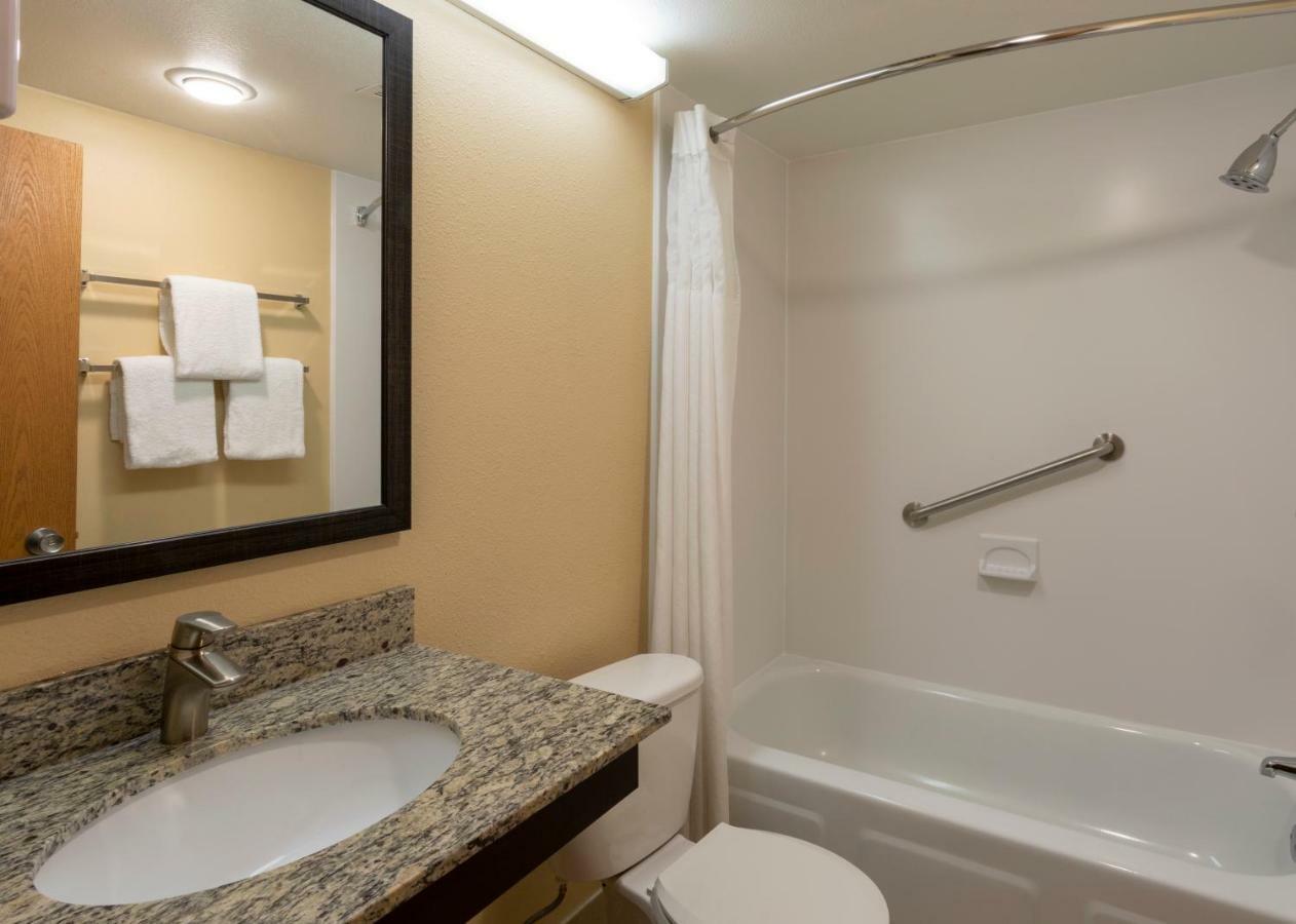 Med City Inn & Suites Rochester Mayo Clinic Area Værelse billede